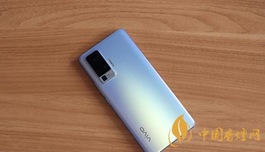 vivox60和opporeno5參數(shù)配置對比 哪款手機更好