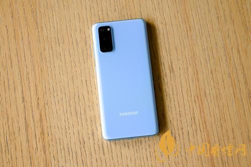 Galaxy S20相機(jī)玻璃自行開(kāi)裂 國(guó)外用戶(hù)投訴三星