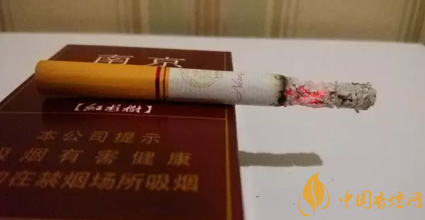 南京哪款煙好抽 南京紫樹香煙甘甜有勁兒但不過癮